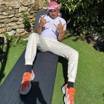 Sneakers Adidas worn by OBOY on his account Instagram @oboykingshit