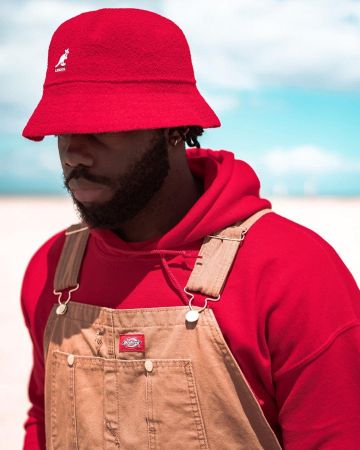 La salopette Dickies portée par Lonni sur son compte Instagram @lonnizer