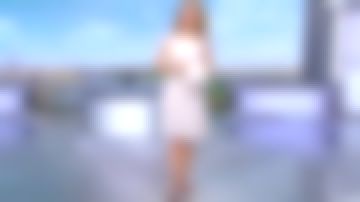 La robe ajustée à détail drapé de Marie-Sophie Lacarrau dans Journal de 13 heures