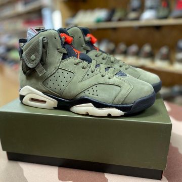 La pareja de Nike Jordan Travis Scott en la cuenta de Instagram de @clockers_paris