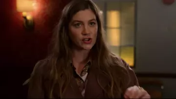 Imprimé abstrait Shirt porté par McAfee Westbrook (Laura Dreyfuss) dans Le politique (S02E04)