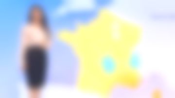 La camisa de seda rosa pálido de Virginie Hilssone en Météo de France 2