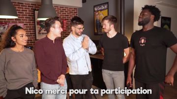 The shirt bordeaux range by HugoPosay in the video SPICY NOODLES CHALLENGE (challenge extreme) [feat. HUGOPOSAY, LONNI, MAILE, NICO MATHIEUX...]