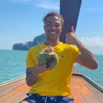 The yellow t-shirt by Ralph Lauren worn by Gambi on his account Instagram @gambi