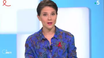 The shirt collar classical printed cotton Blue Melanie Taravant in C to say