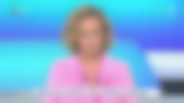 Camisa de seda jacquard rosa de Caroline Roux en C dans l'air