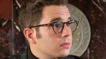 Eyeglasses worn by Payton Hobart (Ben Platt) in The Politician (S02E03)