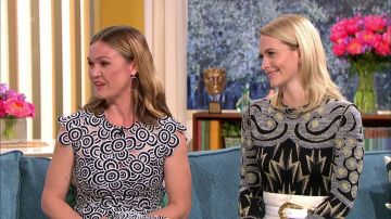 Alberta Ferretti White belt in reptile print leather worn by Poppy Delevingne in Julia Stiles & Poppy Delevingne Discuss the New Characters Joining Riviera | This Morning