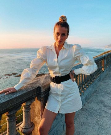 The white dress with sleeve bouffante worn by Styletonic on his account Instagram @style_tonic