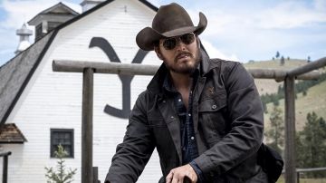 Jacket worn by Rip Wheeler (Cole Hauser) as seen in Yellowstone (S03E01)