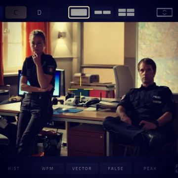 La Police Patch Hambourg porté par Rhea plus Difficile sur l'Instagram compte de @notrufhafenkante