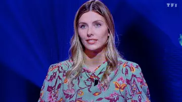 The blouse with flowers Zara of Camille Cerf in The great contest facilitators