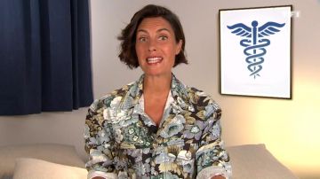 Chaqueta de mezclilla floral de Alessandra Sublet con cuello puntiagudo en C'est Canteloup