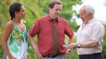 Oasis Palm Leaf Print Top worn by DS Florence Cassell (Joséphine Jobert) in Death in Paradise (Season 7 Episode 3)