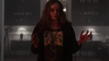 Sweatshirt black printed white birds and tree worn by Lavinia Gardner (Madeleine Arthur) in Color Out of Space