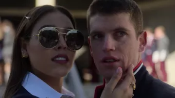 Les lunettes de soleil rondes Gucci portées par Lucretia (Danna Paola) dans la série Élite (Saison 2 Épisode 1)