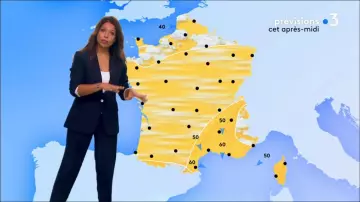 The high waist pants straight striped crepe navy Blue Myriam Seurat Weather of France 3