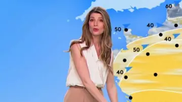 The top tailor collar sleeveless satin ivory Chloe Nabédian in Weather of France 2