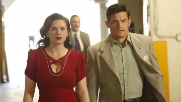 Marvel S Agent Carter Clothes Outfits Brands Style And Looks Spotern