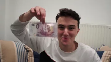 The ticket of bank 0 euro Hugoposay in the video I BOUGHT A wrist FLAME-thrower - Objects WTF (Friday, True!)