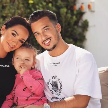 La camiseta de Balenciaga que lució Laurent Correia en su cuenta de Instagram @iam_billionaire 