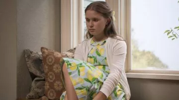 Oscar de la Renta Blue Lemon Print Cotton Dress worn by Amma Crellin (Eliza Scanlen) in Sharp Objects (Season 1)
