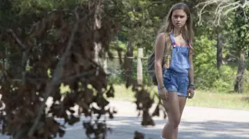 Lemon Print Bralette Crop Top worn by Amma Crellin (Eliza Scanlen) in Sharp Objects (Season 1 Episode 3)