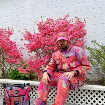 La casquette The North Face x Supreme portée par Max Miller sur son compte Instagram @miller 