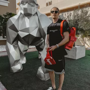 Le sac à dos Suprême x Louis Vuitton porté par Dylan sur son compte Instagram @dylanthiry 