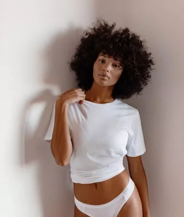 Le t-shirt en coton manches courtes porté par Jamea Lynee sur son compte Instagram @jamealynee