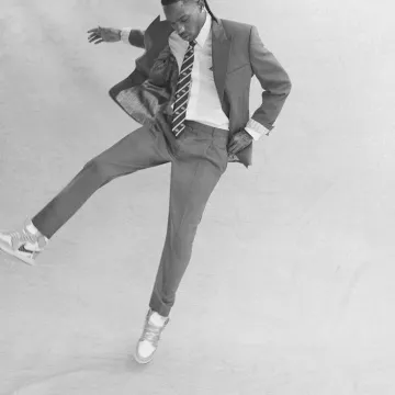 La corbata Dior x Jordan Tie Grey que lució Travis Scott en su cuenta de Instagram @travisscott