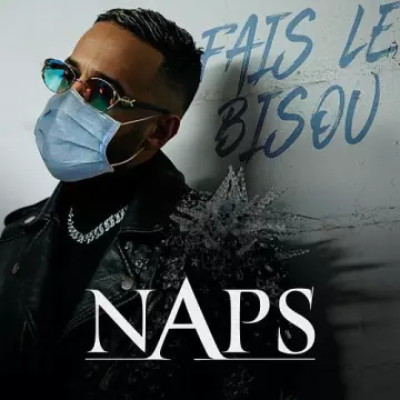 Les lunettes de soleil portées par Naps sur la pochette de Fais Le Bisou