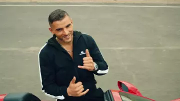The zipped jacket Balenciaga by Sofiane in the clip Zé of Zeguerre