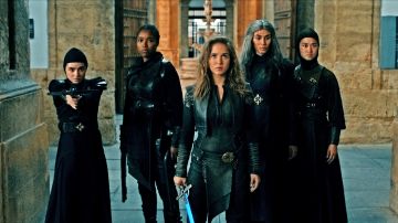 L'épée utilisé par Ava (Alba Baptista) en Guerrier Nun (S01E10)