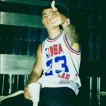 Le maillot NBA Michael Jordan de Lunay sur son compte Instagram @lunay