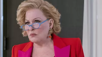 Alexander McQueen Blazer Colour Block worn by Hadassah Gold (Bette Midler) in The Politician (S02E04)