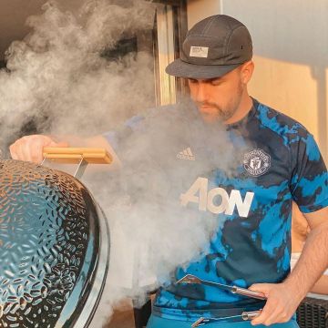 La camiseta Adidas del Manchester United que lució Valouzz en su cuenta de Instagram @valouzz_