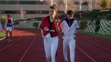 Ruben Galarreta Red crop top worn by Rebeca de Bormujo (Claudia Salas) in Elite (S02E01)