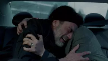 Ring worn by Valerie Kanon (Famke Janssen) as seen in The Postcard Killings