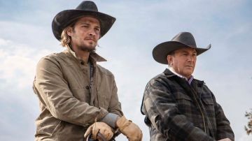 Flannel collared shirt worn by John Dutton (Kevin Costner) in Yellowstone (S02E06)