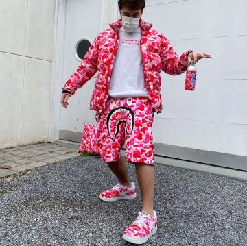 The pair of Sneakers Nike Air Force One X Bape worn by Max Miller in his account Instagram @miller 