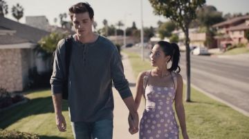 Violet daisy imprimer robe portée par Maddy Perez (Alexa Demie) dans l'Euphorie (S01E02)