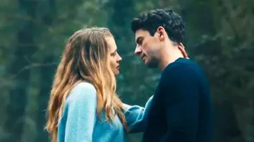 Light Blue Waffle-knit Sweater worn by Diana Bishop (Teresa Palmer) in A Discovery of Witches (S01E07)