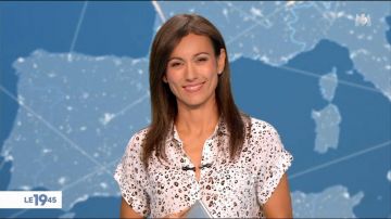 La camisa de manga corta con estampado de leopardo de Marie-Ange Casalta en Le 12:45 el 25.07.2020