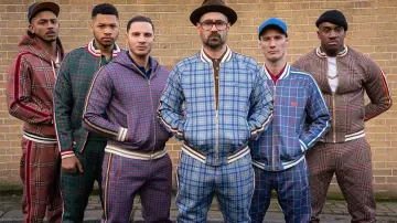Lonsdale Plaid Tracksuit in purple worn by Chris Evangelou in The Gentlemen