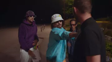 The sweatshirt hoody Poto Rico in the clip Fonsdé The Night of Lorenzo