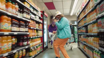 Los pantalones de chándal columbia que lleva Lorenzo en su vídeo Fonsdé Tout La Night