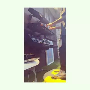 Las zapatillas Nike Air Max 270 React de Travis Scott en su cuenta de Instagram @travisscott