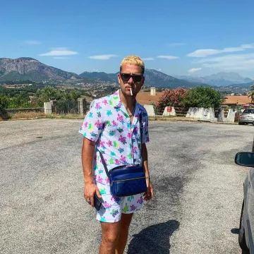 La sac bandoulière Louis Vuitton porté par PLK sur son compte Instagram @plkpb 