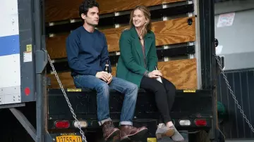 Brown boots worn by Joe Goldberg (Penn Bad­gley) as seen in YOU (S01E08)